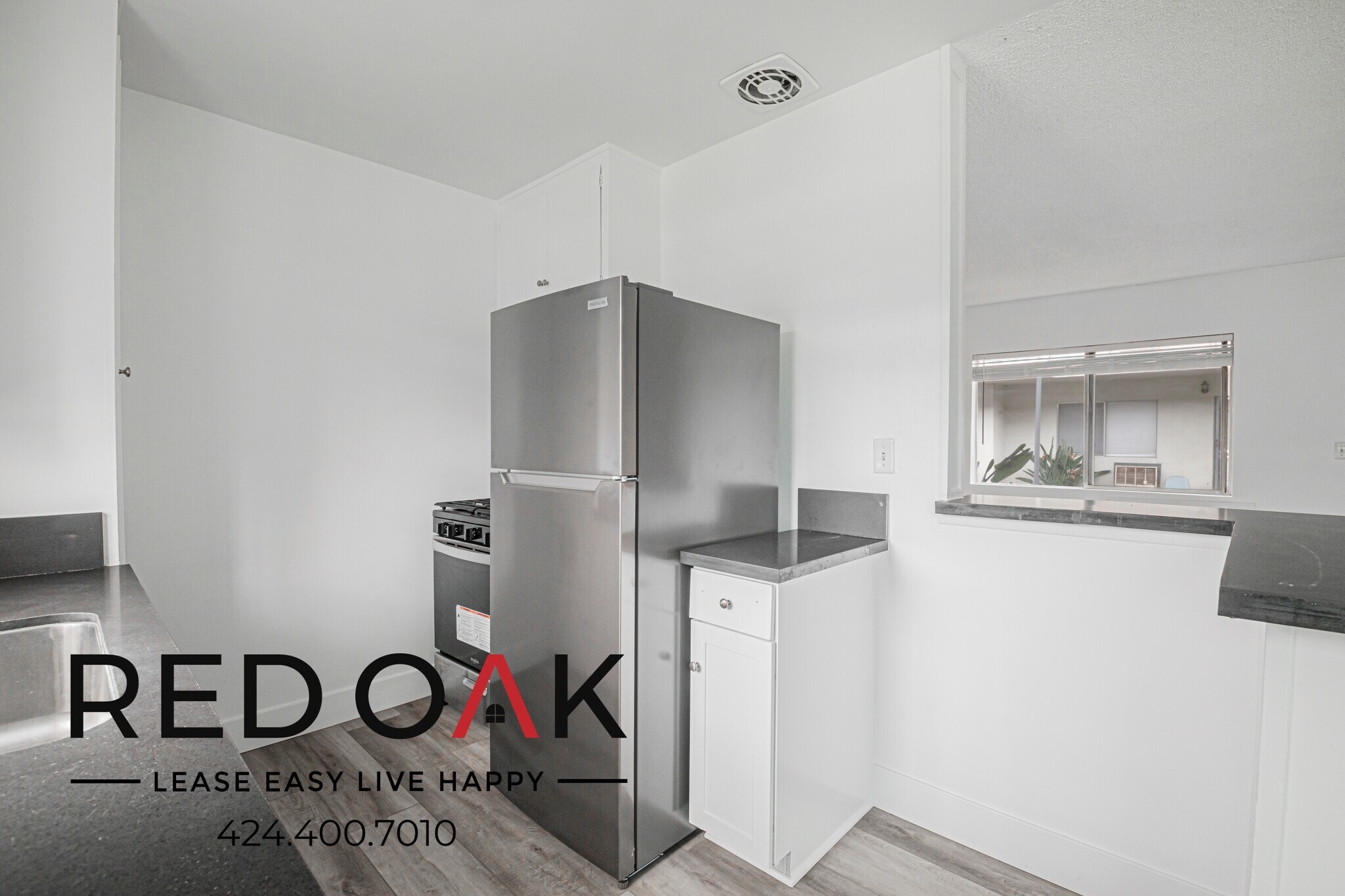 Building Photo - 630 N Cerritos Ave