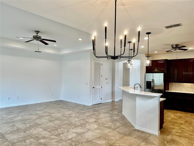 Building Photo - 1321 Cielo Ct