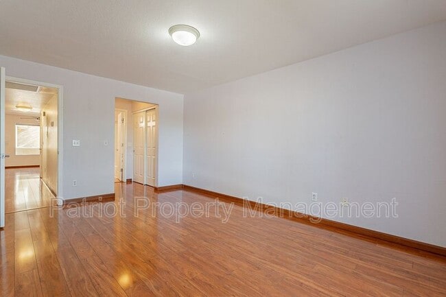 Building Photo - 1331 W Baseline Rd