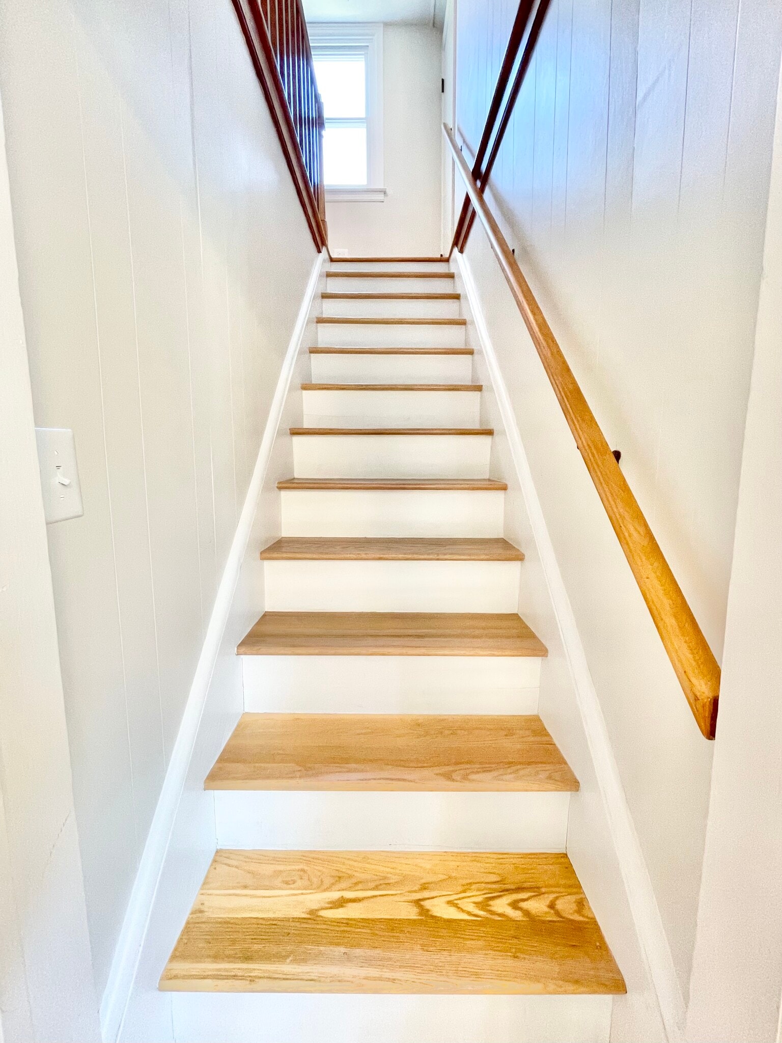 Building Photo - 1325 Willow Dr