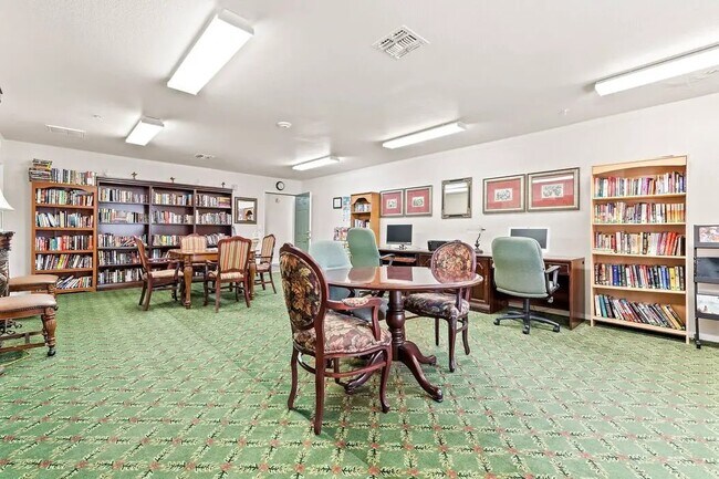 Building Photo - 1104 S Carrier Pkwy