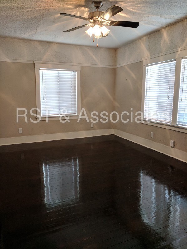 Building Photo - 1435 Alvarado Terrace
