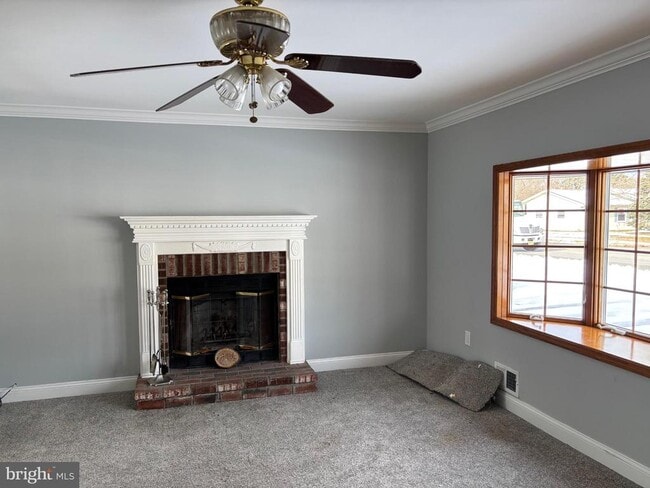 Building Photo - 148 Bayshore Dr