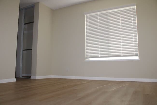 Building Photo - 1562 Partridge Dr