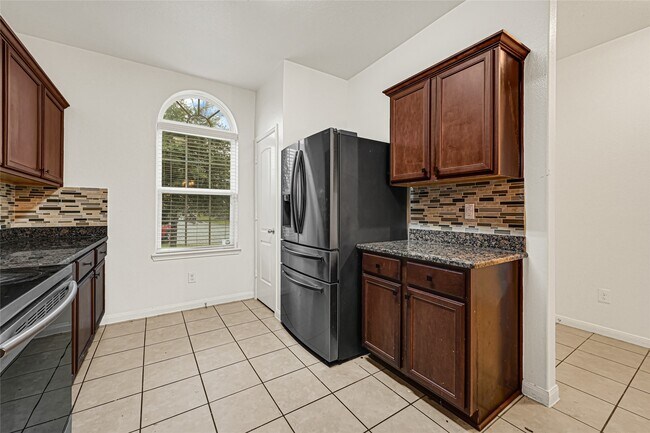 Building Photo - 8843 Leclaire Meadow Dr