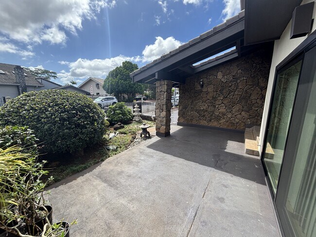 Building Photo - 95-797-797 Lanipaa St