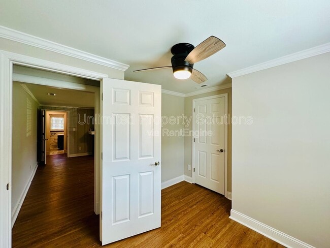 Building Photo - 3416 Wilshire Blvd