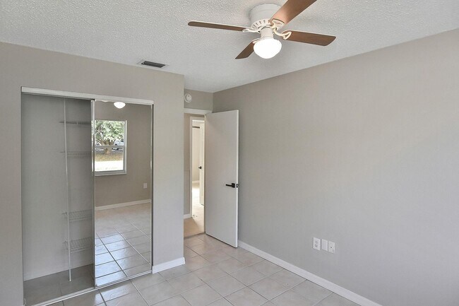 Building Photo - 2374 Dorsey Dr