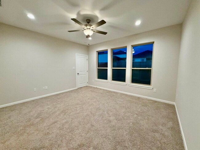 Building Photo - 1427 Key Deer Dr