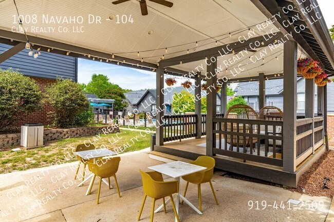 Building Photo - 1008 Navaho Dr