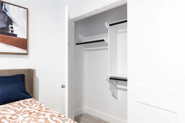 Building Photo - 21111 Rio San Jose Ct