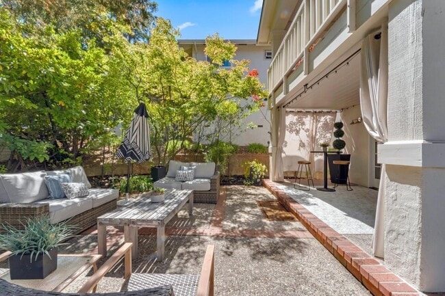 Building Photo - 600 Pennsylvania Ave