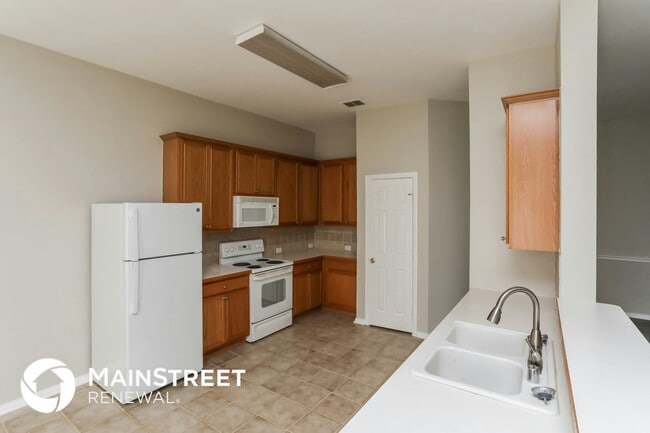 Building Photo - 3164 Kingswood Ct