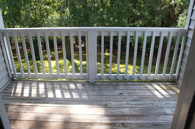 Building Photo - 325 Waterdown Dr