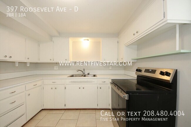 Building Photo - 397 Roosevelt Ave