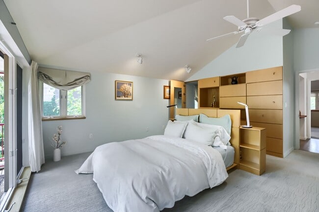 Building Photo - Charming Downtown Oasis | Steps to Pearl Street