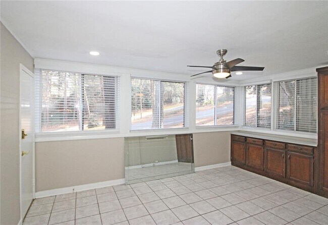 Building Photo - 38 La Rue Pl NW