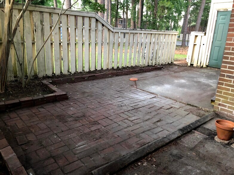 Back patio - 1025 Carolina Rd