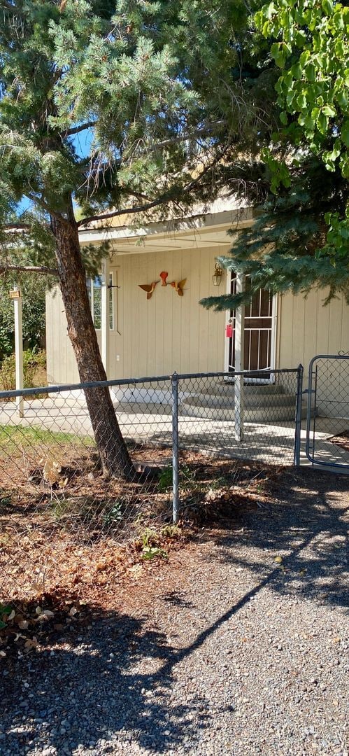 Primary Photo - 2 Bedroom With Lots of Space