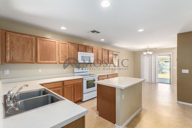 Building Photo - 21829 E Puesta Del Sol