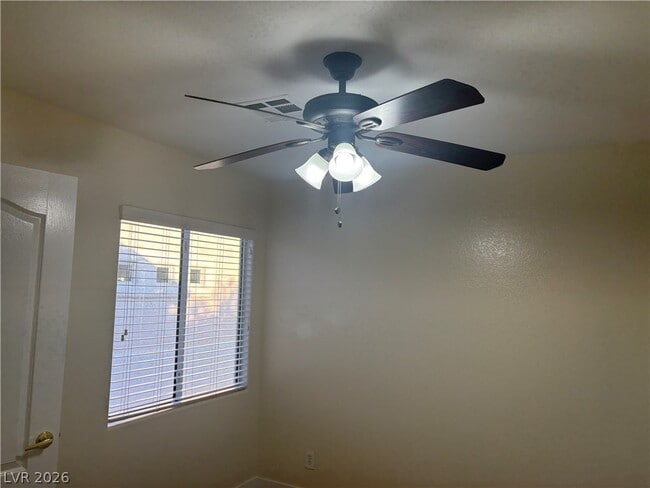 Building Photo - 9368 Pineneedle Ridge St