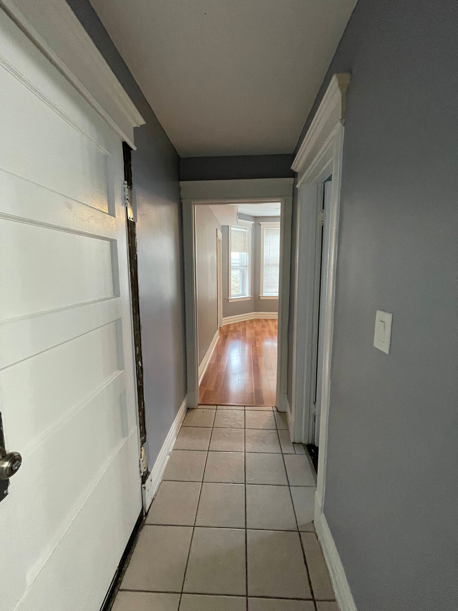 Building Photo - 2532 S Albany Ave