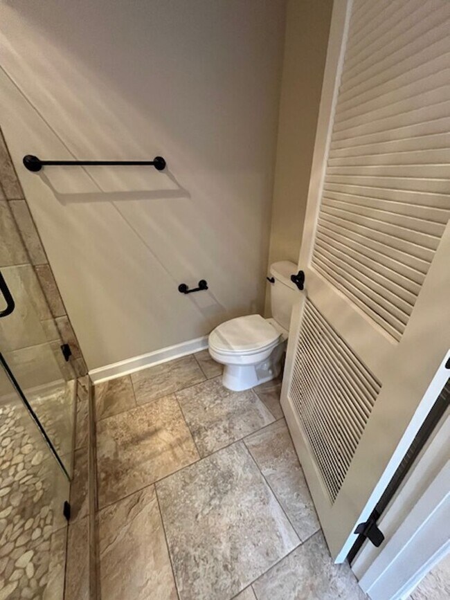 Building Photo - Beautiful 3/2 Brick Home Millers Glen Subdivision of Sherwood, Arkansas