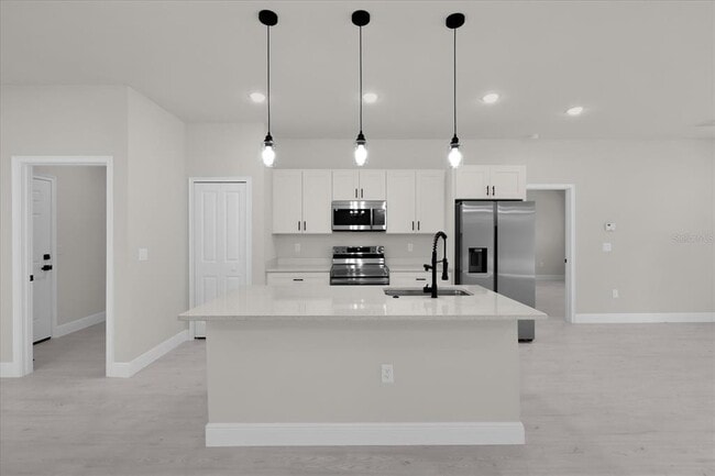 Building Photo - 15782 SW 52nd Ave Rd