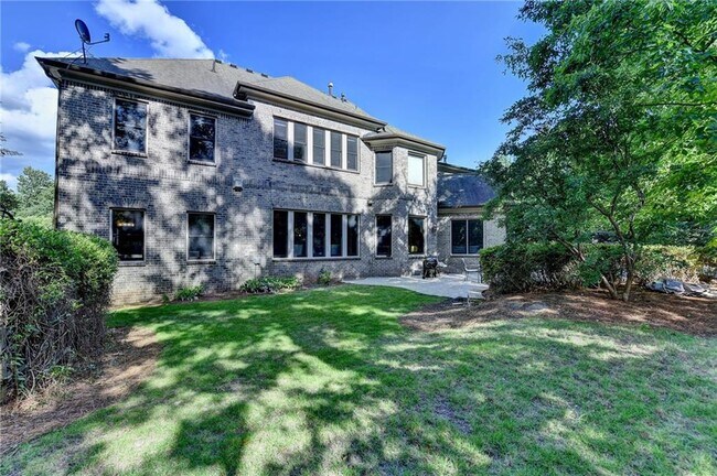 Building Photo - 11037 Estates Cir