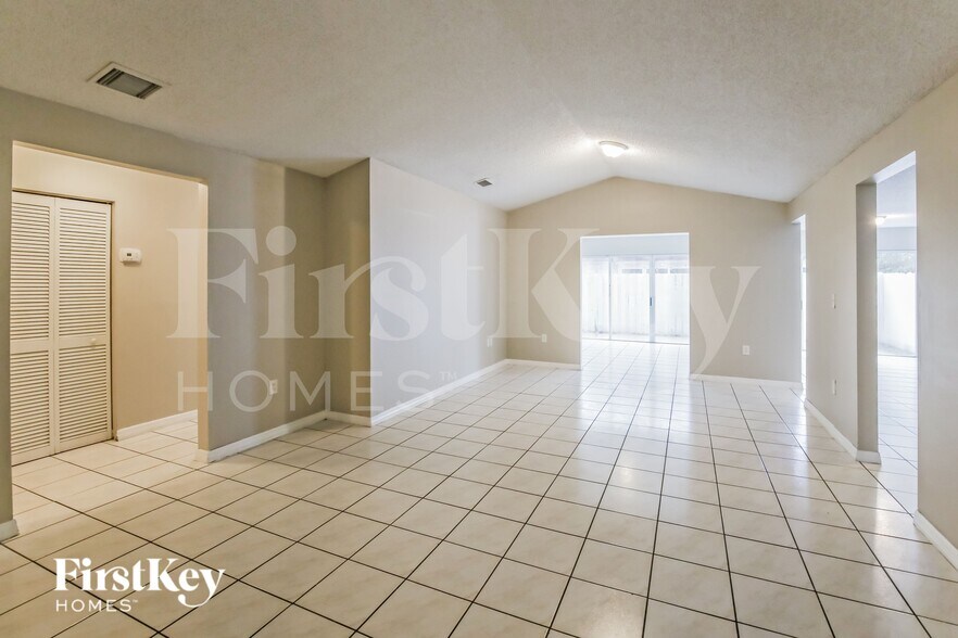 Building Photo - 18023 SW 139th Pl