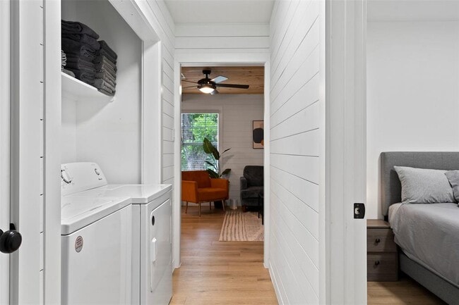 Building Photo - 3002 Brinwood Ave