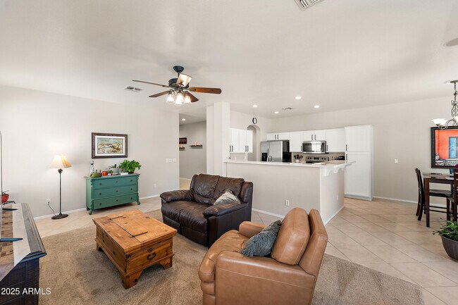 Building Photo - 1819 W Deer Creek Rd