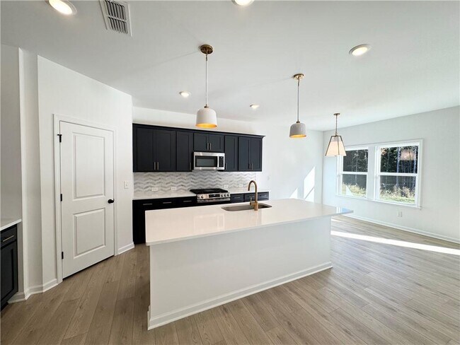 Building Photo - 51 Gresham Ct