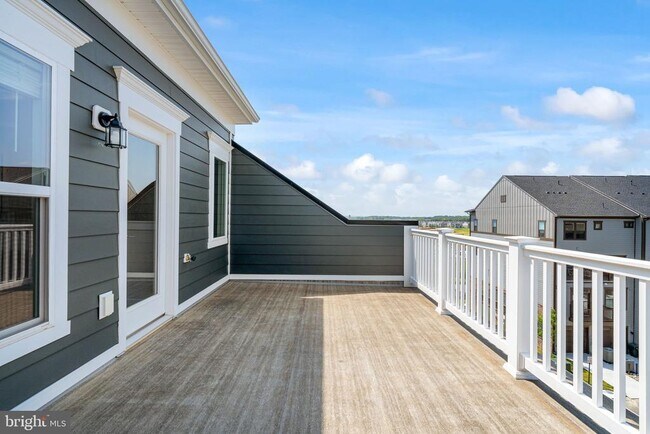 Building Photo - 1747 Riverbluff Ave