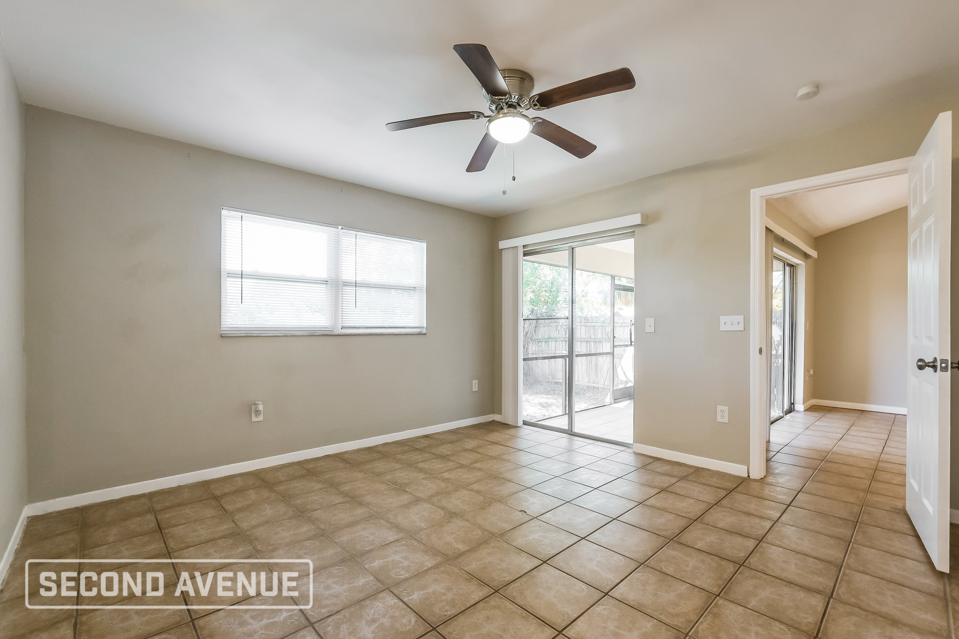 Building Photo - 10532 Wyndcliff Dr