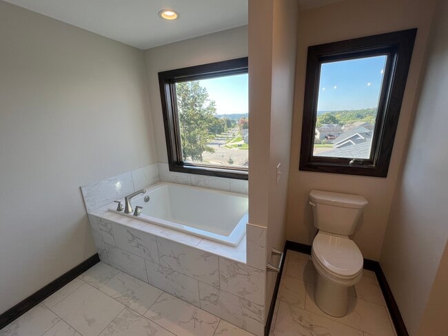 Building Photo - 2652 Century Pine Ln NE