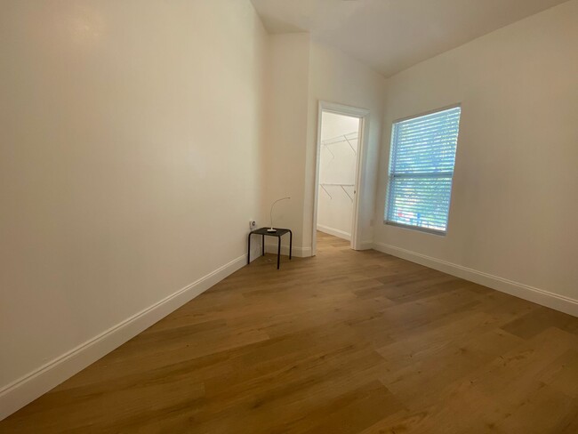 Building Photo - Newly Built 1-Bedroom with Luxury Finishes...