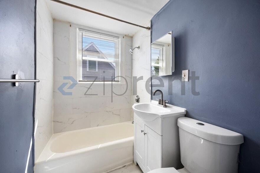 Building Photo - Unit 49