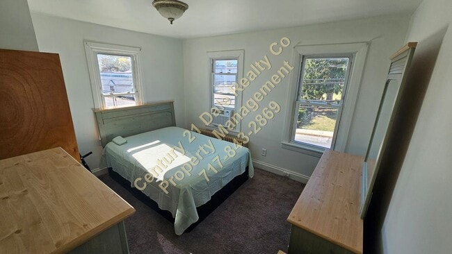 Building Photo - Beautiful 2 Semi Detached Home in Dallastown School District