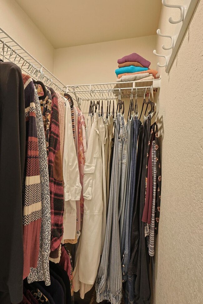 Building Photo - Beautiful 2 Bed, 2 Bath Condo in 62+ Community – Furnished or Unfurnished