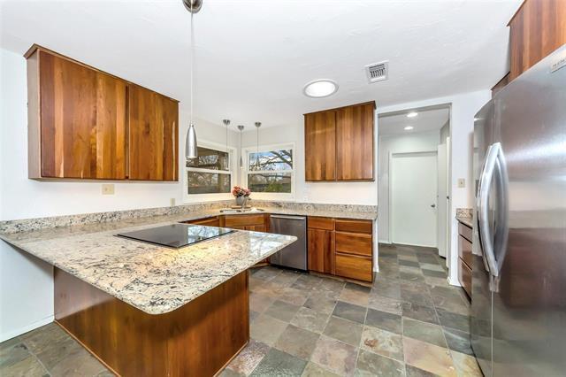 Building Photo - 26 Bounty Rd E