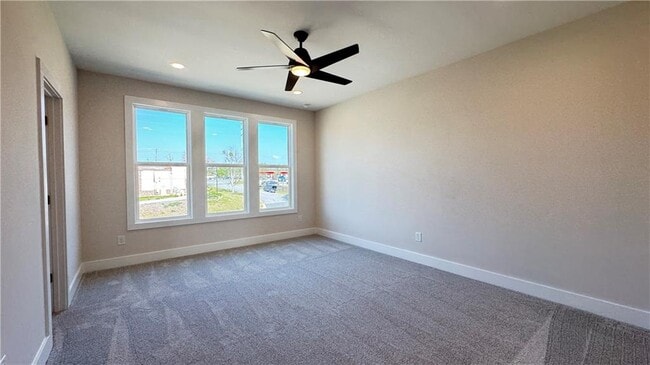 Building Photo - 2678 Evers Dr NE