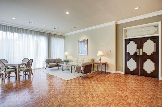 Building Photo - 3711 San Felipe St