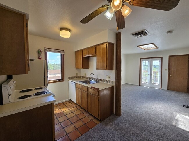 Primary Photo - 2600 W Zia Rd