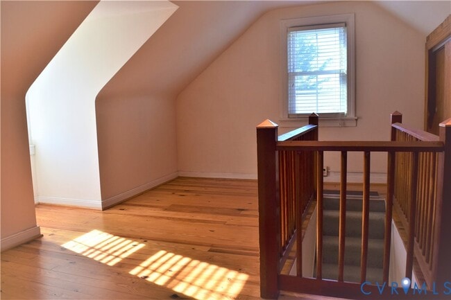 Building Photo - 2922 Ruthland Rd