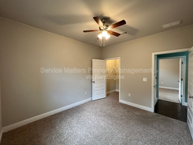 Building Photo - 4533 Oak Orchard Cir