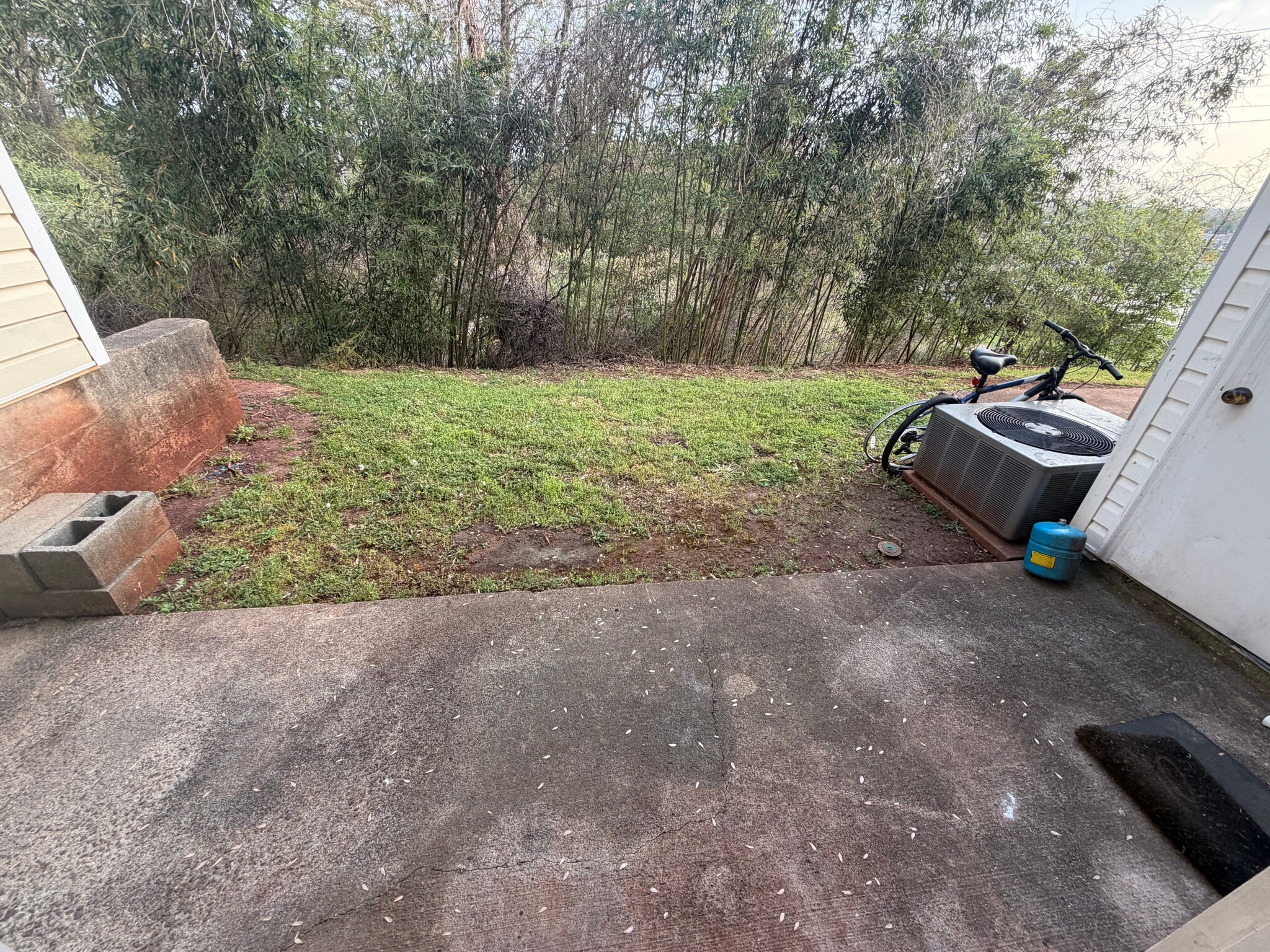 Building Photo - Room in Townhome on Timber Ridge Dr