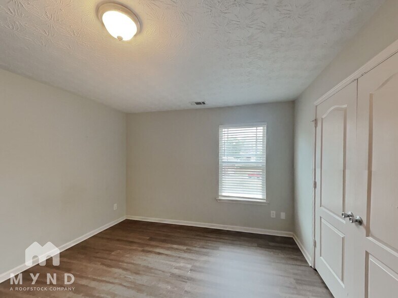 Building Photo - 4367 Rocky View Dr