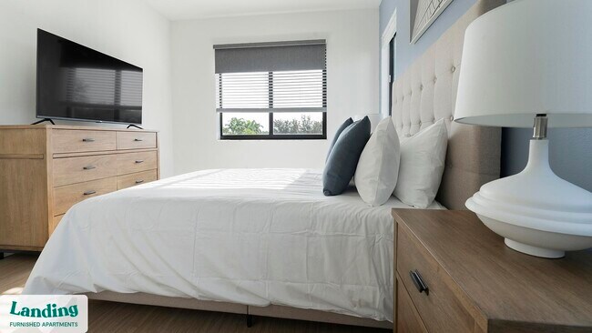 Building Photo - 7301 Lake Bank Lp