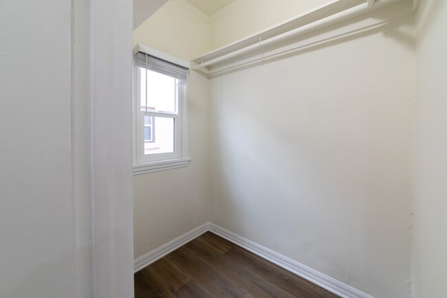 Building Photo - 211 N Berendo St